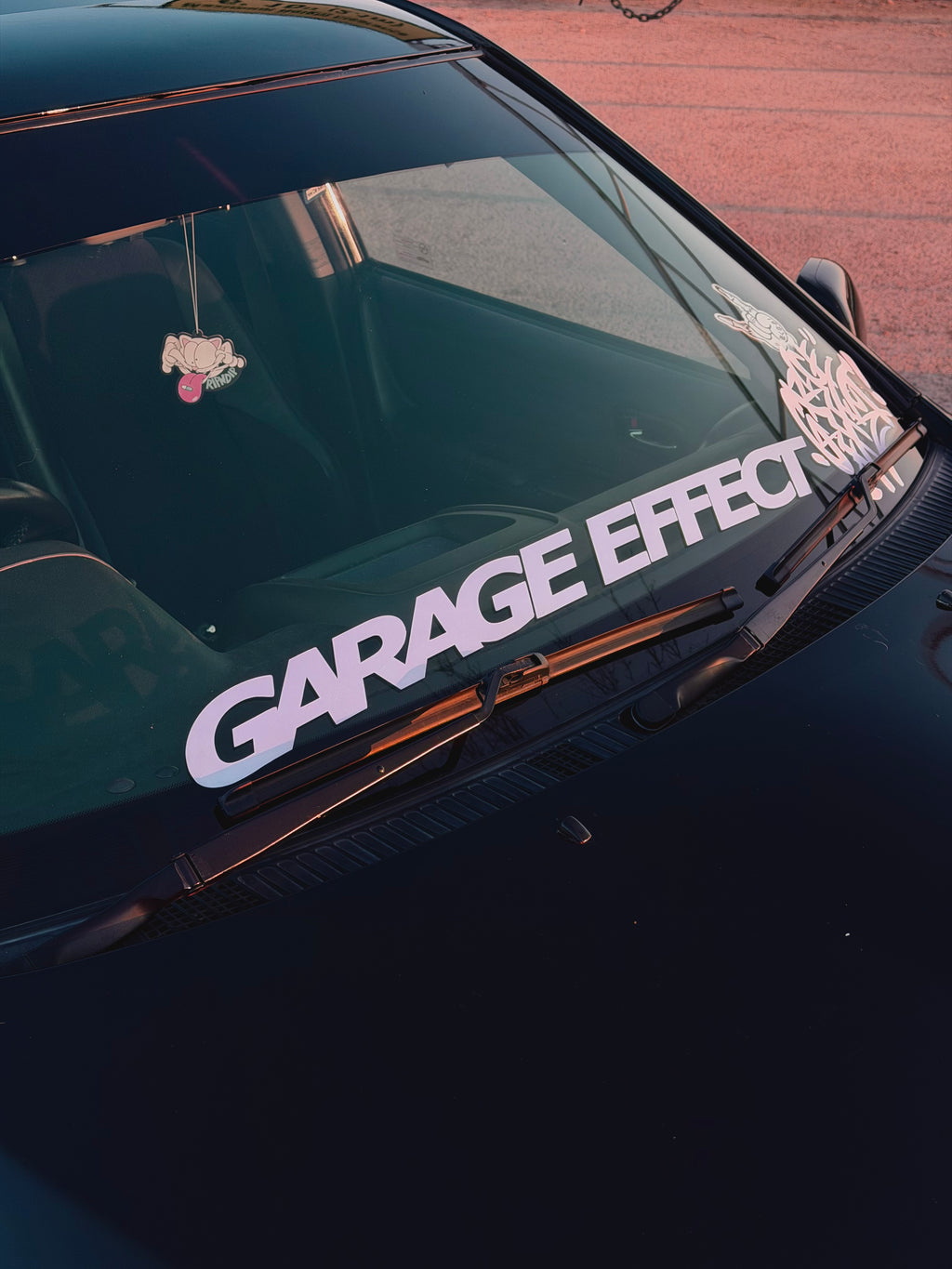 GARAGE EFFECT NEW SCHOOL